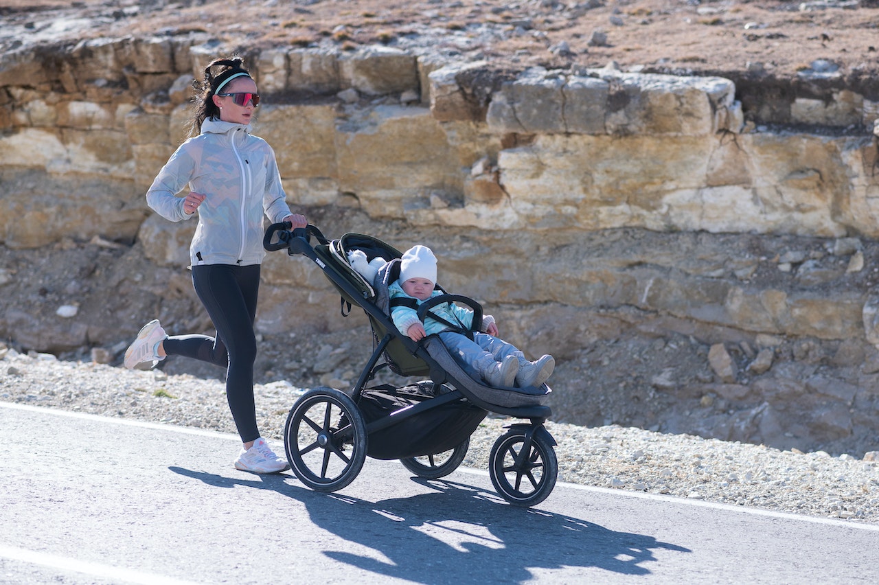 12 Lightweight Jogging Strollers Worth the Money (2024) Parenting Mode