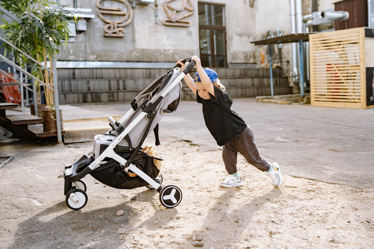 12 Best Sit And Stand Strollers (2023) Parenting Mode